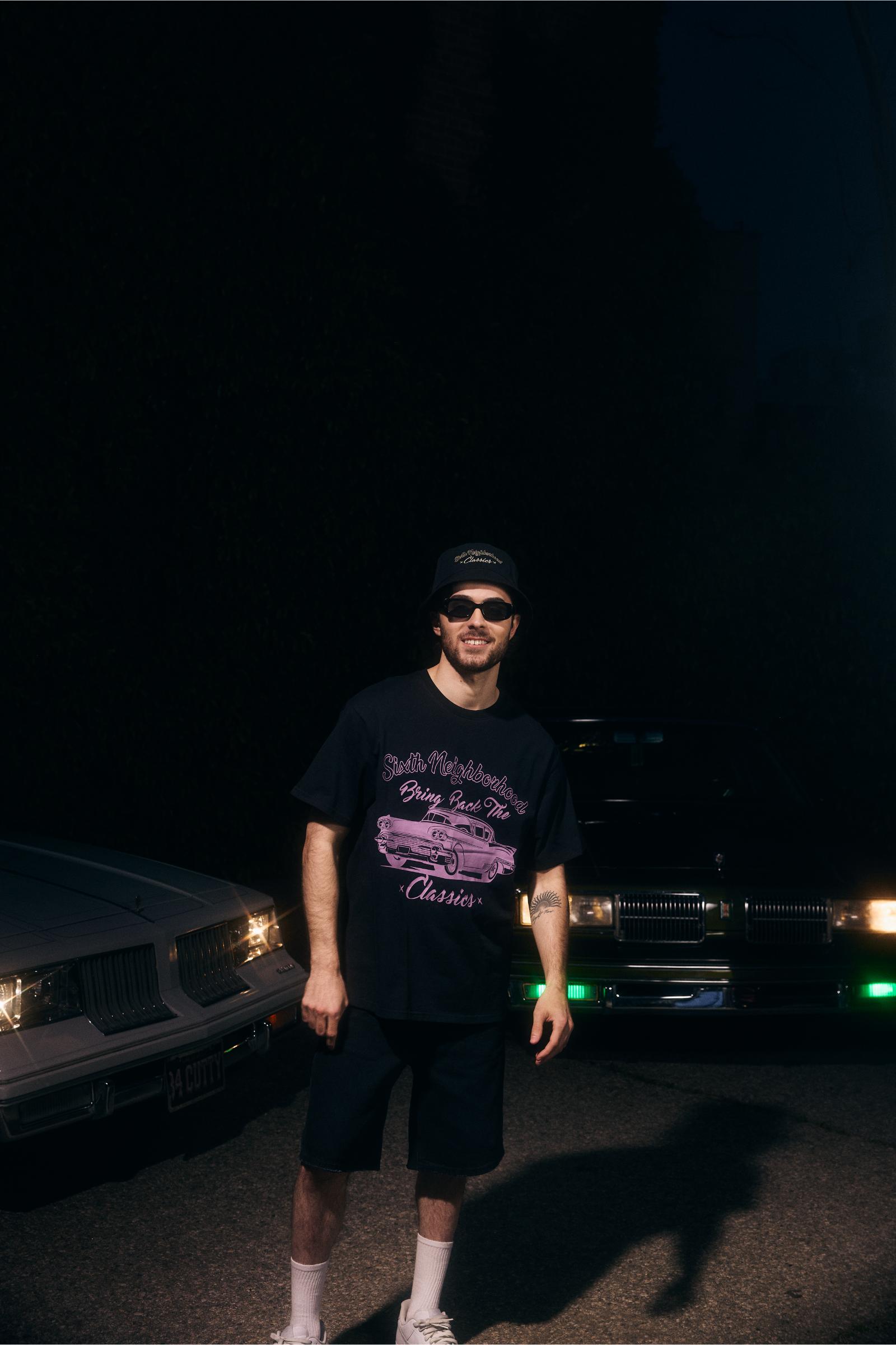 "Classic Is Back" Boxy Graphic Tee Black