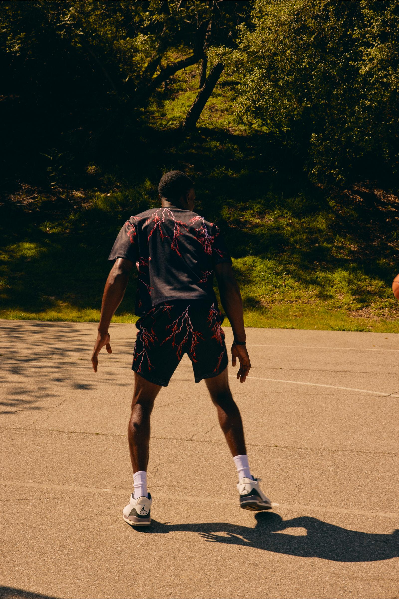 "Scrimmage" Box-Fit Mesh Tee Black Red
