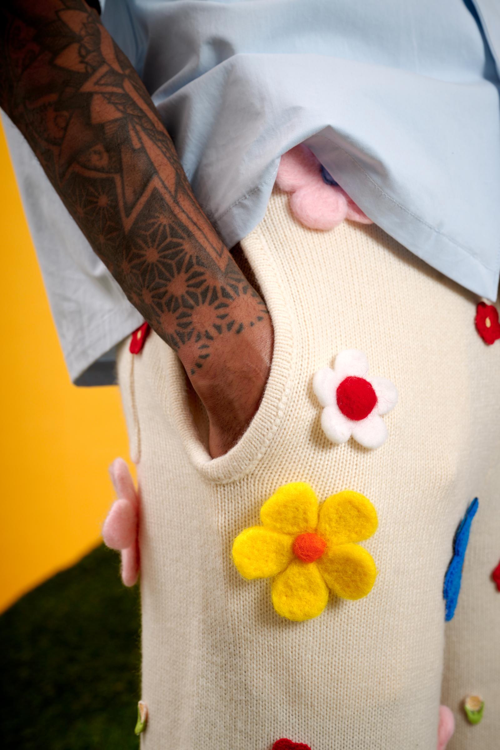 "Bloom" Relaxed Pants with Flower Appliqués