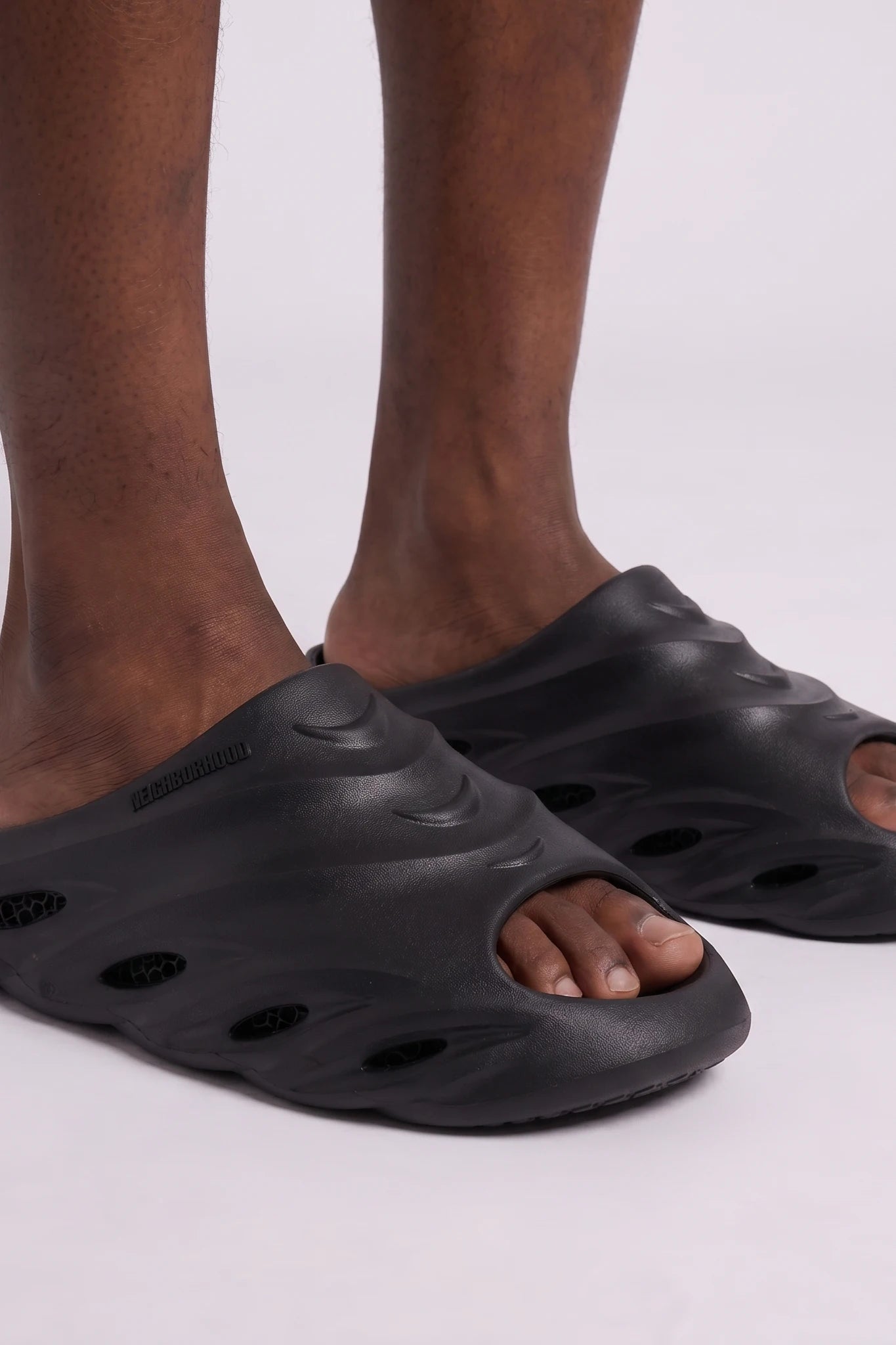 "Esntl 2.0" Slide Footwear Black