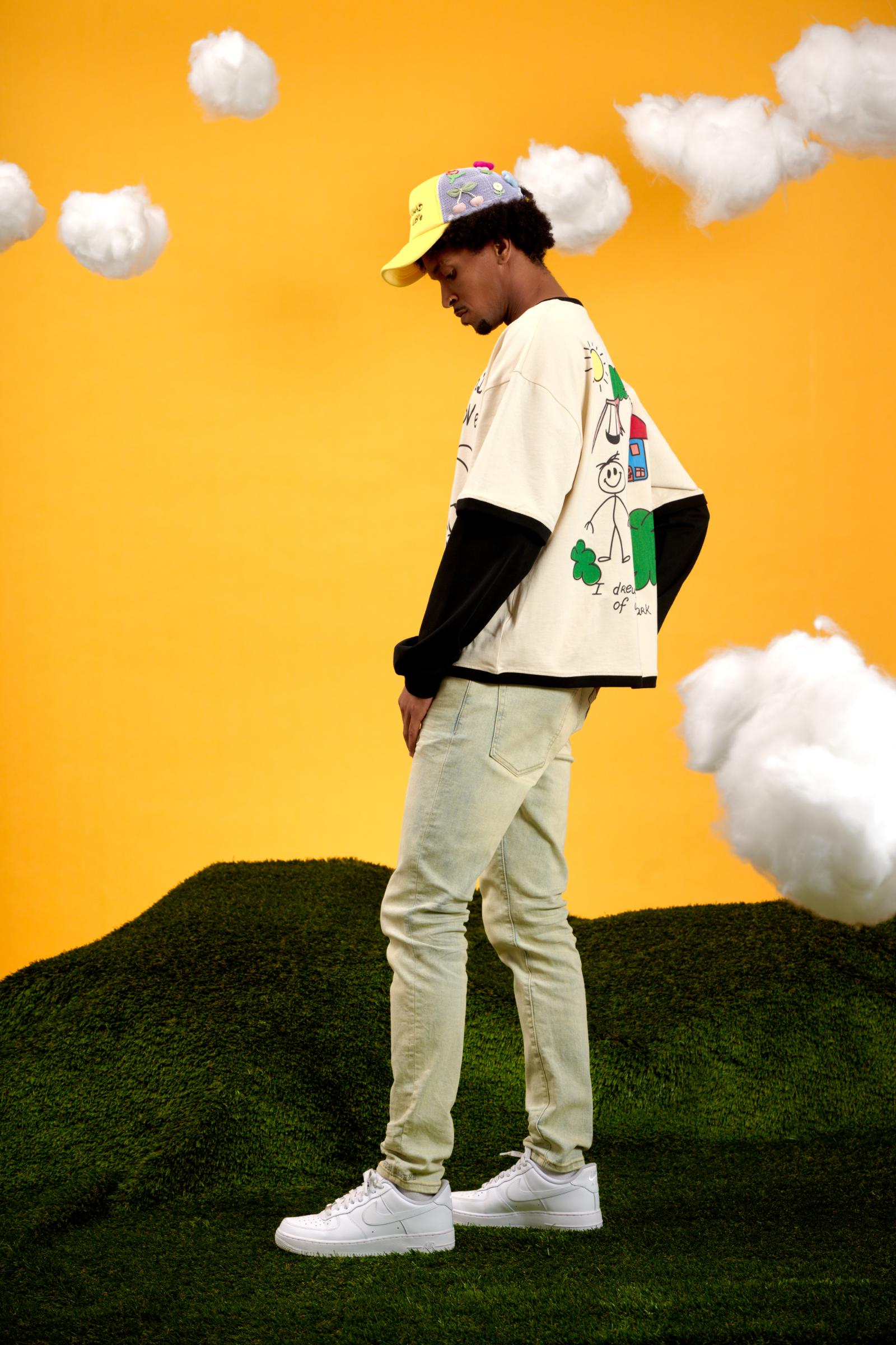 "Drawing" Graphic Long Sleeve Tee Cream