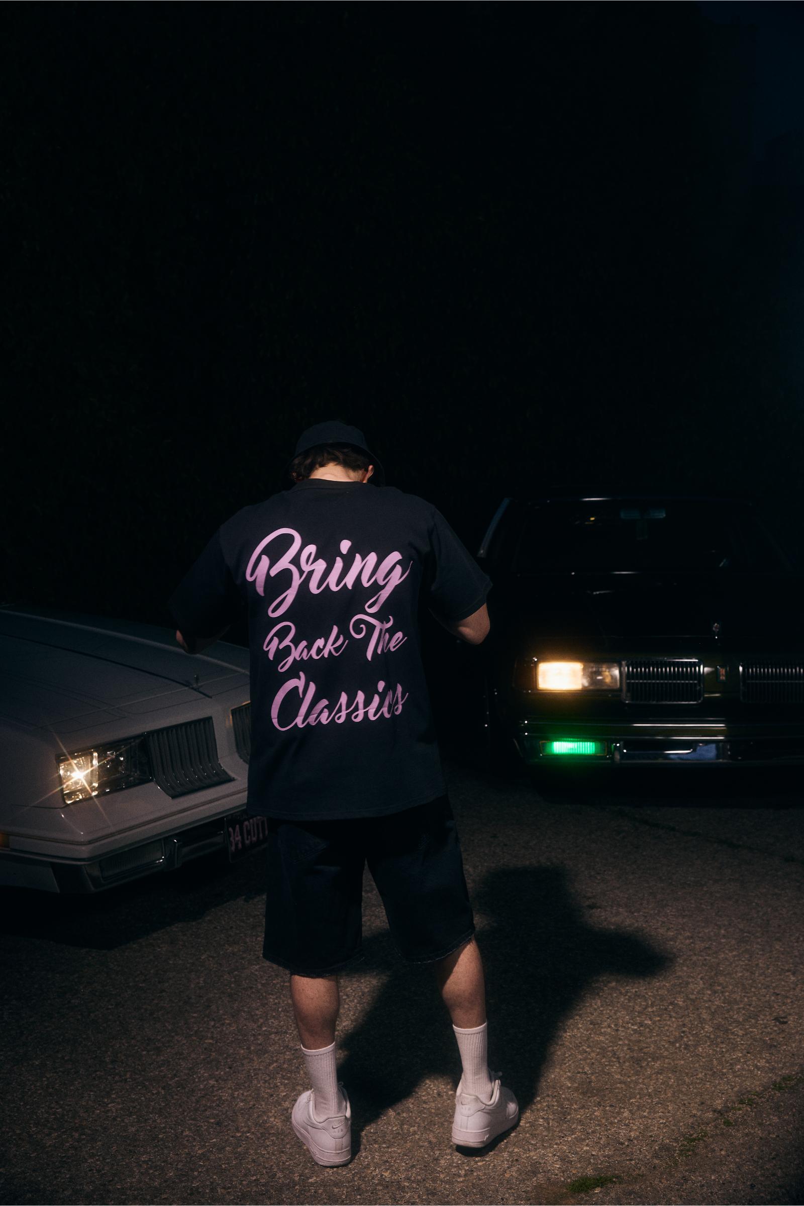 "Classic Is Back" Boxy Graphic Tee Black