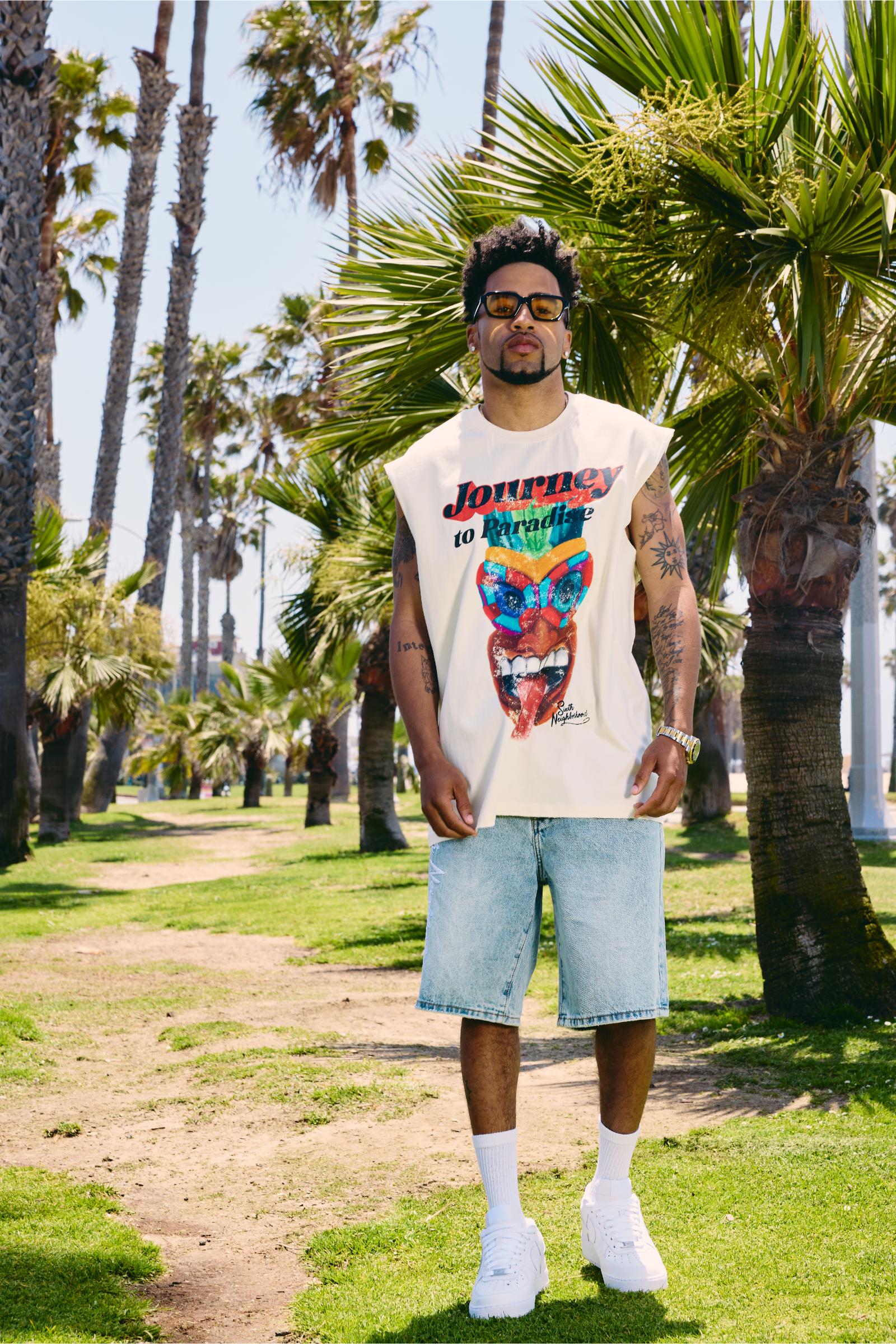 "Muscle" Graphic Tee Cream