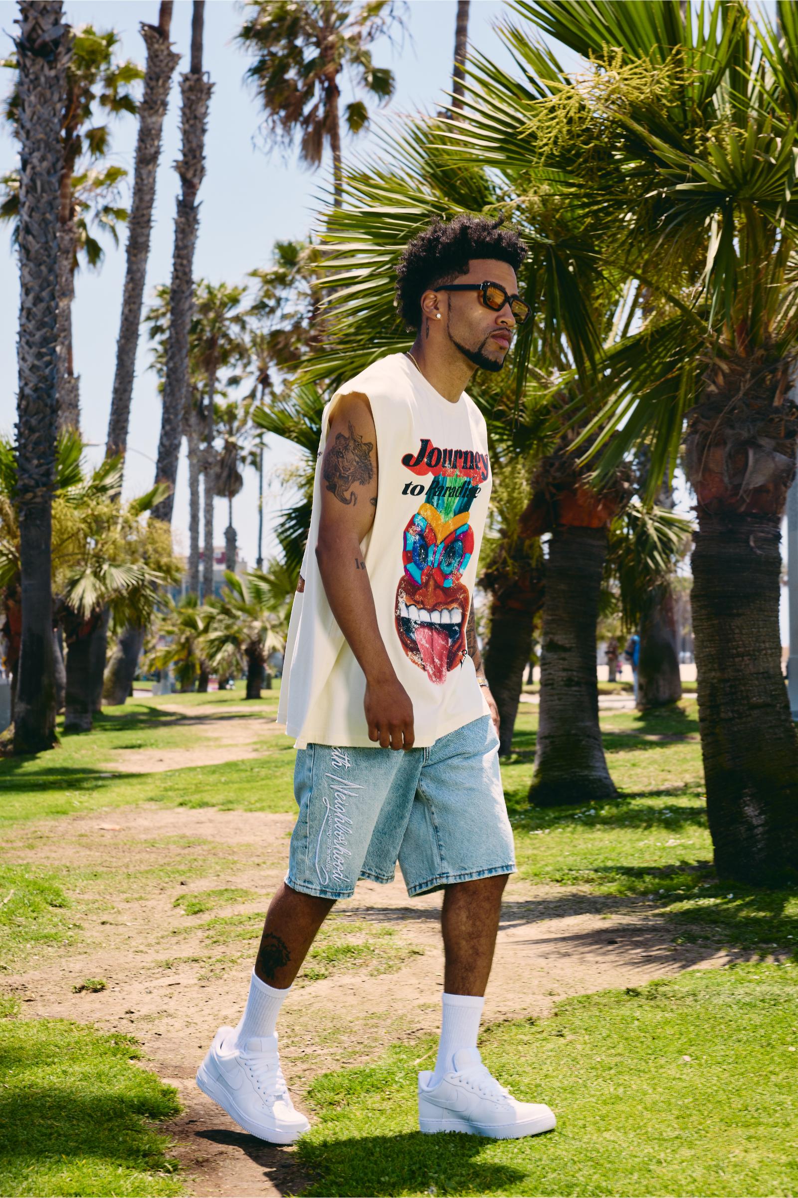 "Muscle" Graphic Tee Cream