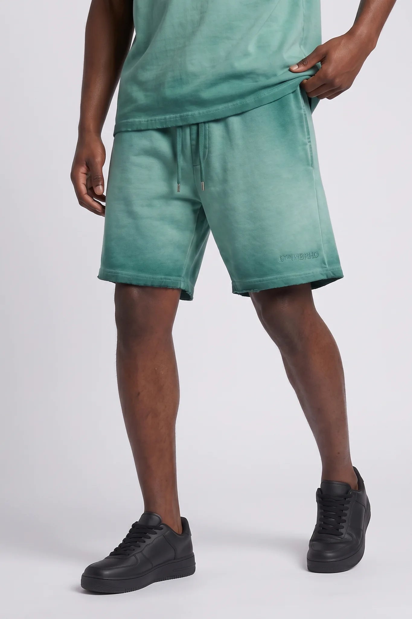 "Esntl 2.0" Vintage Corduroy Shorts Green
