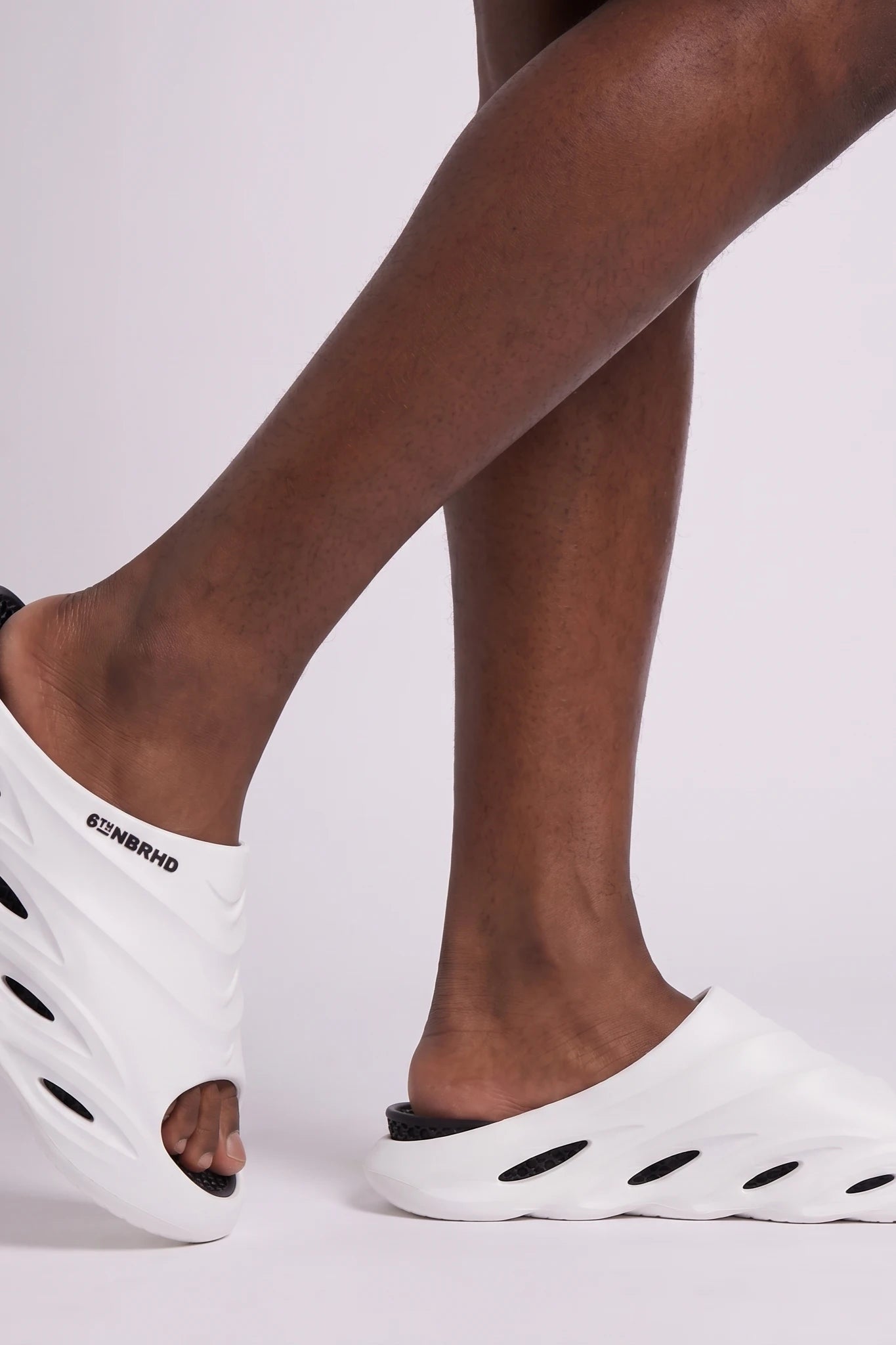 "Esntl 2.0" Slide White